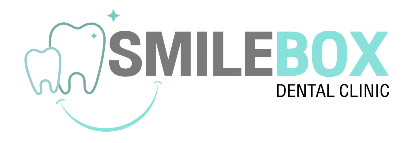 6819eeae909ee84b343959a3_Smileboxclinic_RGB-01-1400x479-2.png